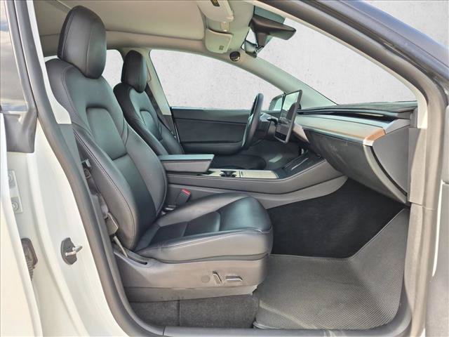 Used 2021 Tesla Model Y Long Range AWD/4WD image 20