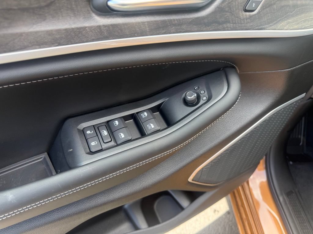 New 2026 Jeep Grand Cherokee Limited AWD/4WD image 11