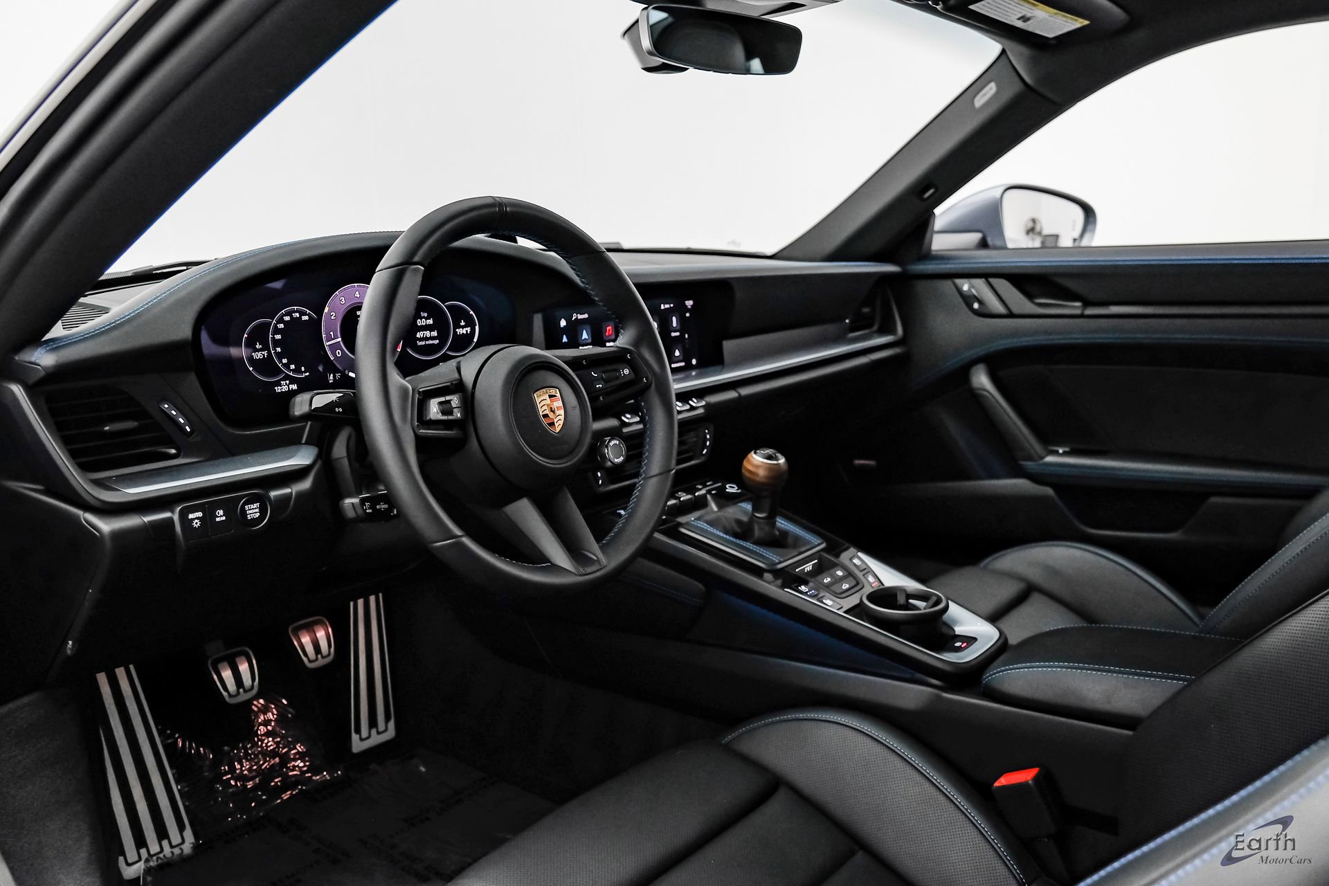 Used 2025 Porsche 911 Carrera T image 31