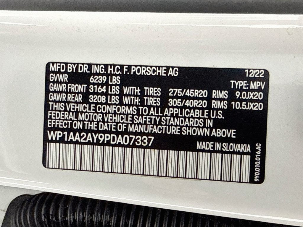 Certified 2023 Porsche Cayenne AWD/4WD image 12