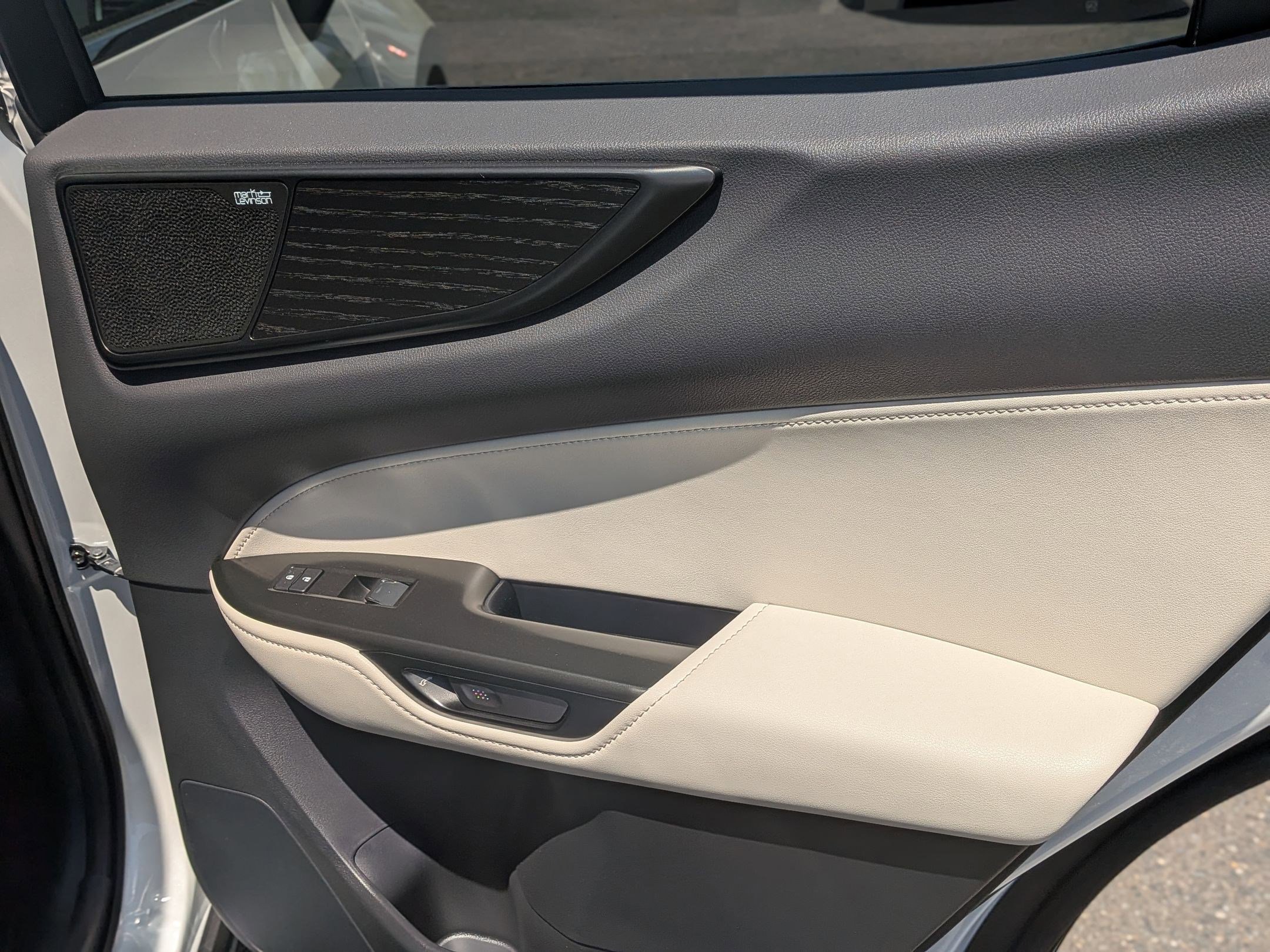 Used 2025 Lexus NX 450h+ AWD w/ Accessory Package (2T) image 34