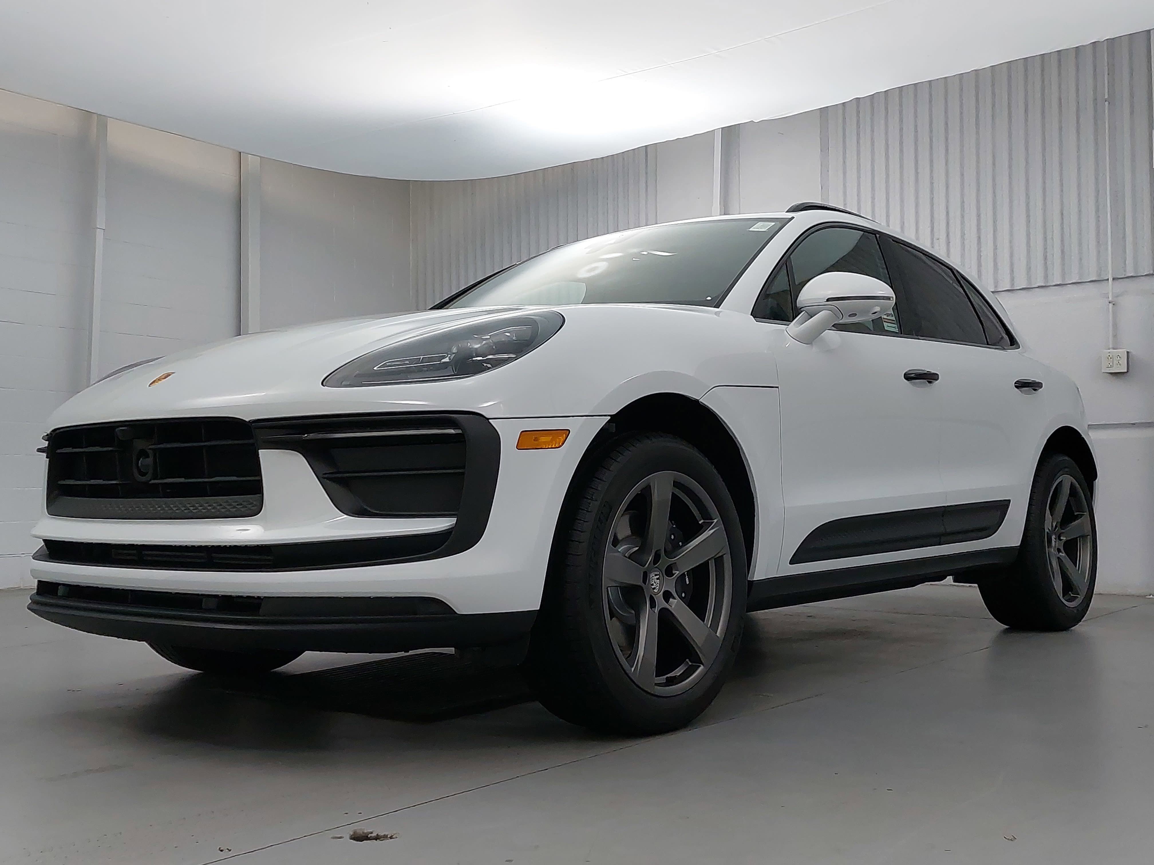 New 2026 Porsche Macan AWD/4WD image 1