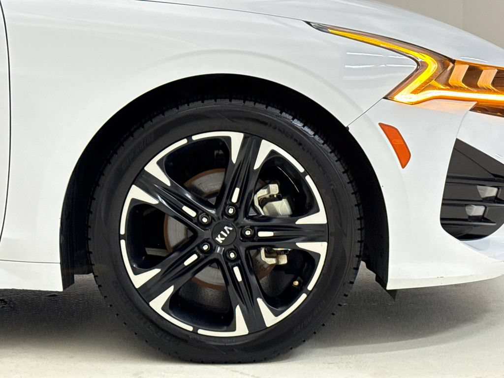 Used 2021 Kia K5 GT-Line AWD/4WD image 6