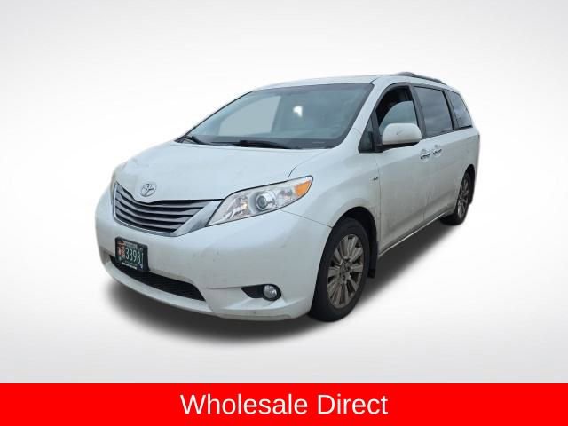 Used 2017 Toyota Sienna XLE w/ XLE Navigation Package image 3
