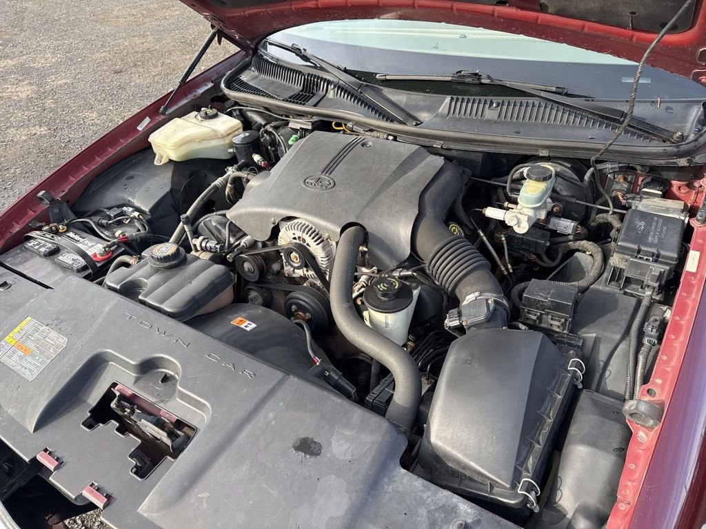 Used 2000 Lincoln Town Car Cartier image 50