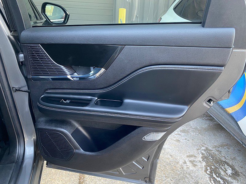 Used 2022 Lincoln Corsair AWD w/ Premium Package image 39