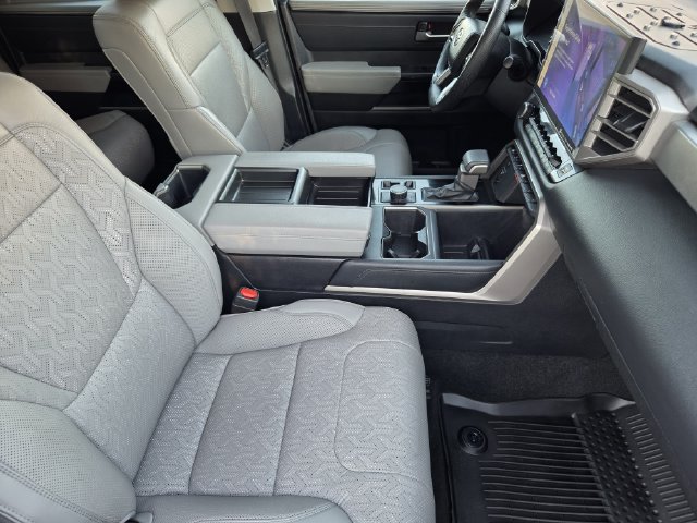 Used 2023 Toyota Tundra Limited AWD/4WD image 12