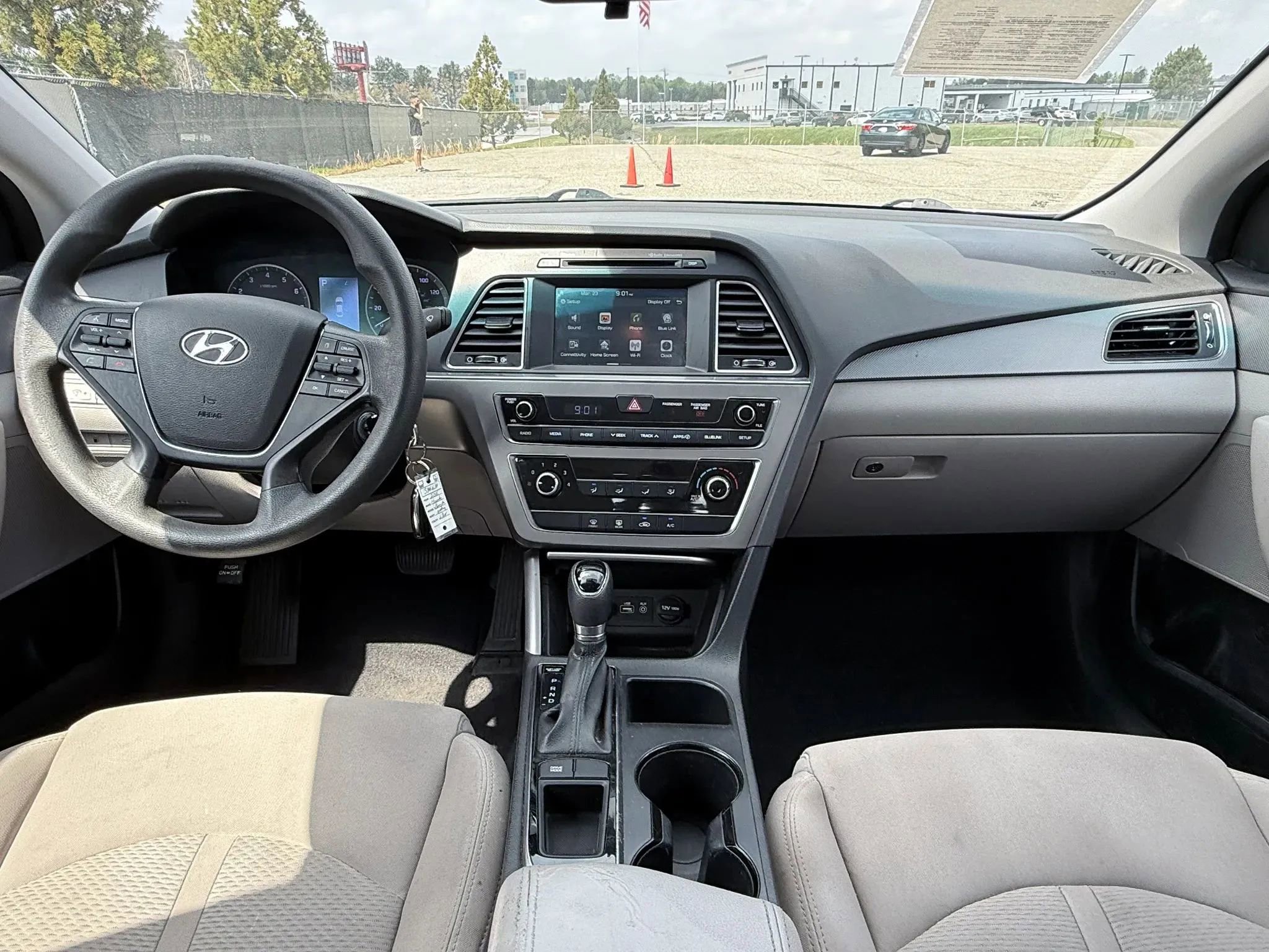 Used 2016 Hyundai Sonata SE image 3