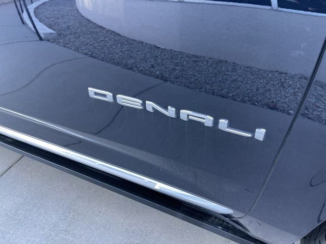 Used 2022 GMC Yukon XL Denali image 24