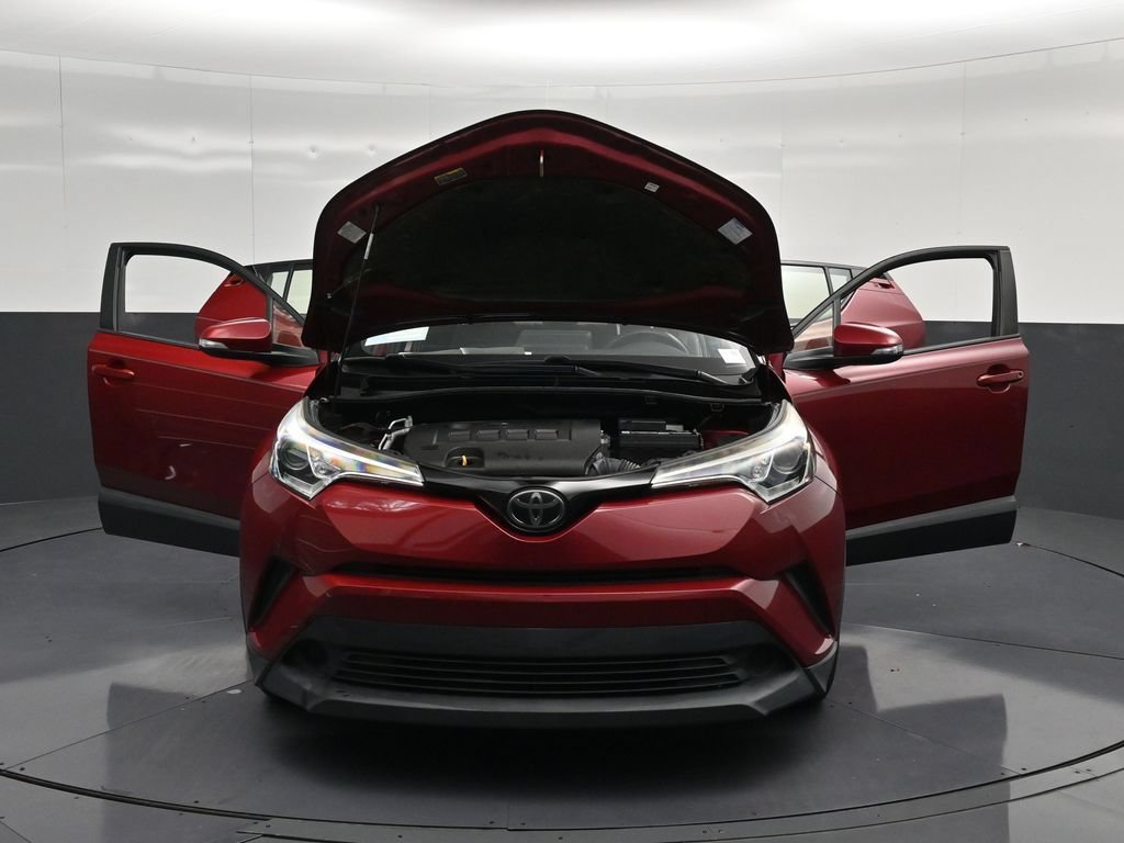 Used 2019 Toyota C-HR LE FWD image 33