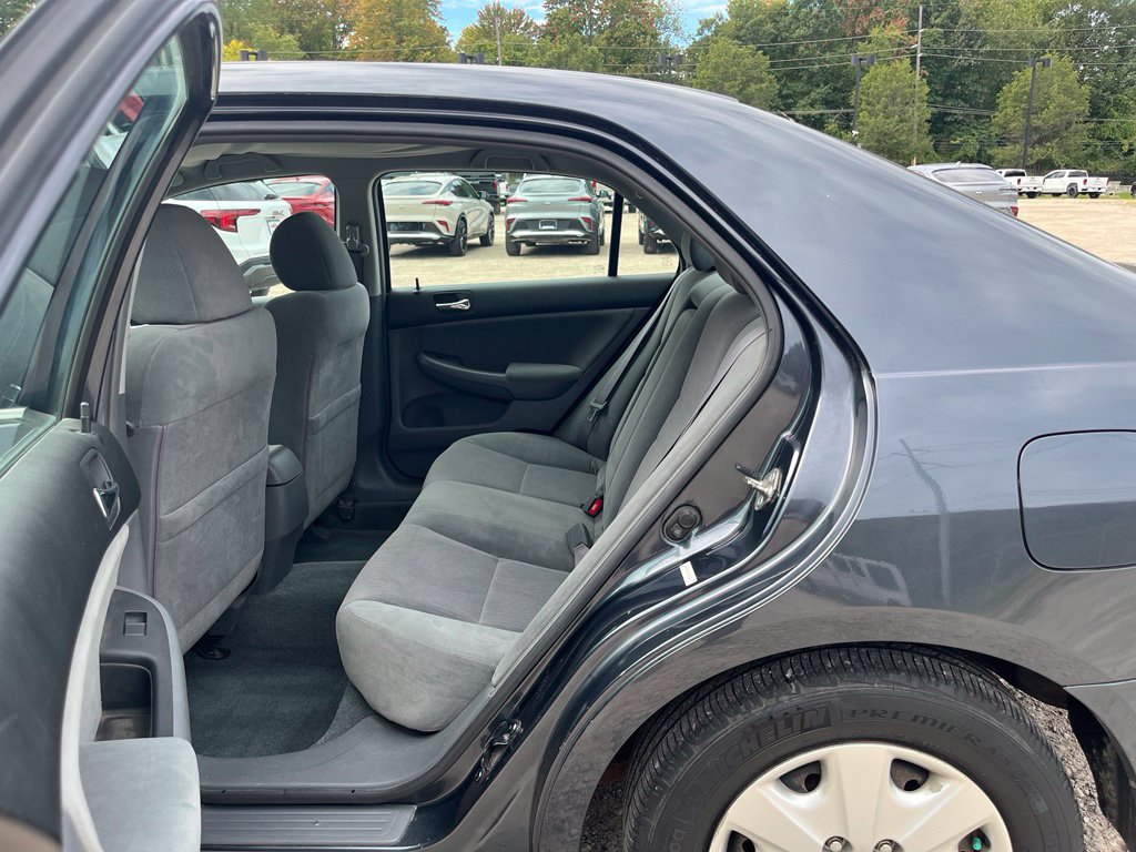 Used 2003 Honda Accord LX image 28