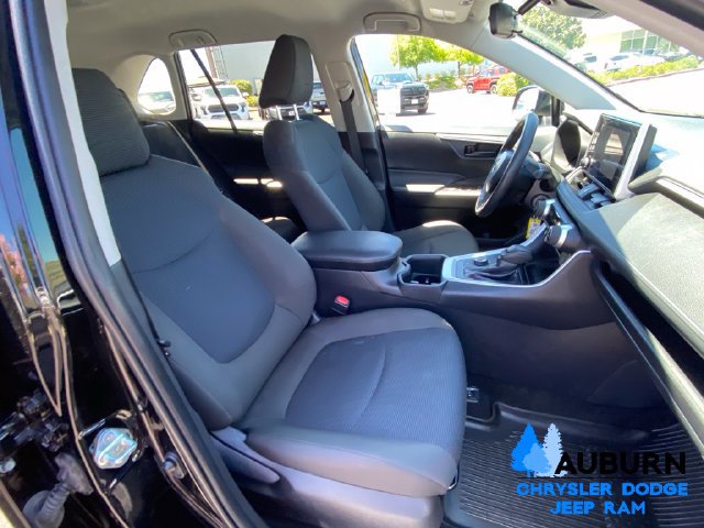 Used 2024 Toyota RAV4 LE AWD/4WD image 15