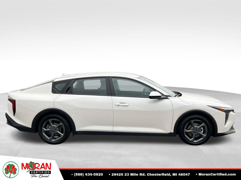 Used 2025 Kia K4 FWD image 6