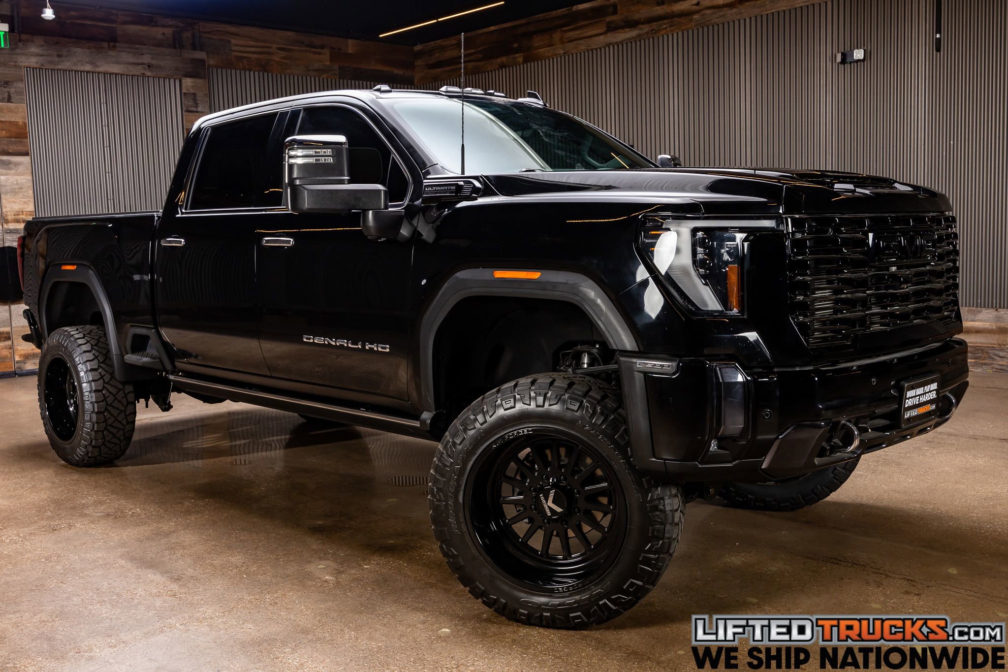 Used 2024 GMC Sierra 2500 Denali Ultimate w/ Max Trailering Package image 1