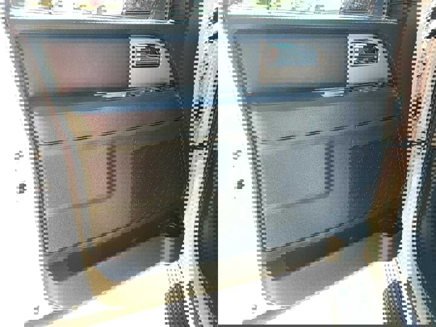 Used 2016 Ford Expedition EL XLT image 21