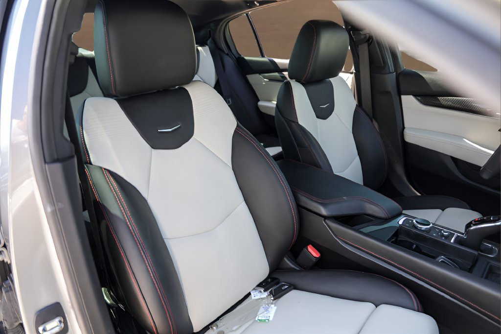 Certified 2023 Cadillac CT5 Sport RWD image 30