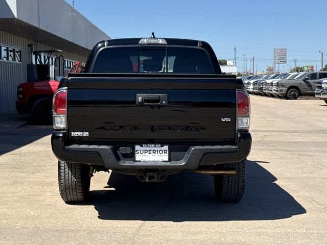 Used 2020 Toyota Tacoma TRD Off-Road w/ Technology Package AWD/4WD image 4
