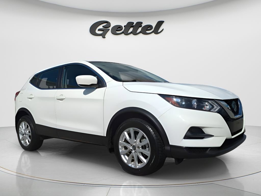 Certified 2022 Nissan Rogue Sport S image 3