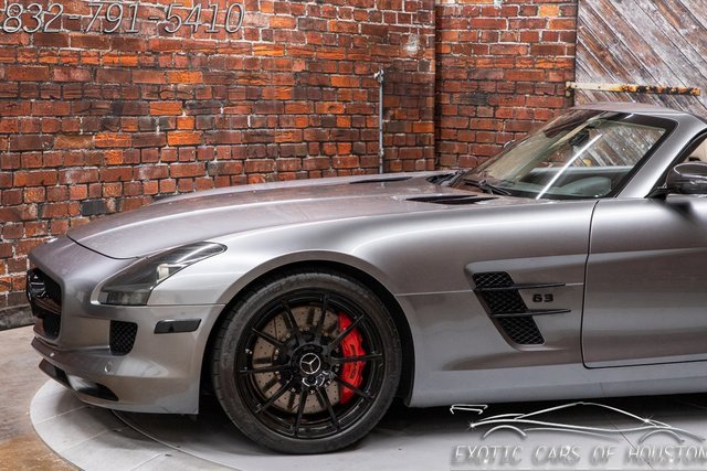 Used 2014 Mercedes-Benz SLS AMG GT Roadster w/ Designo Style Package image 12