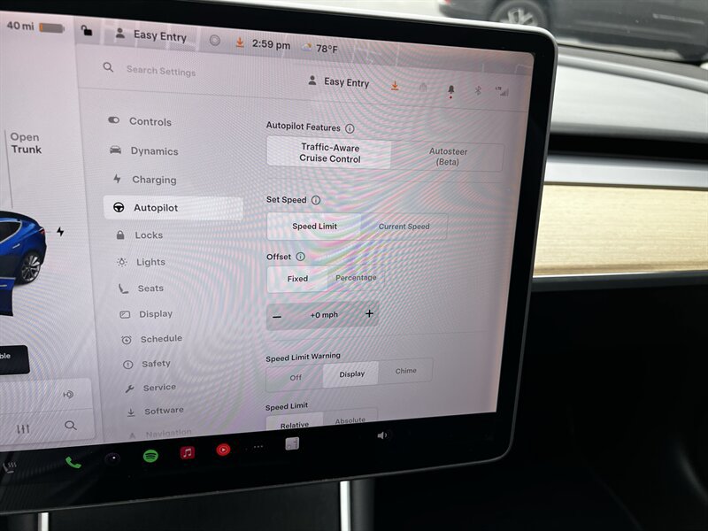 Used 2018 Tesla Model 3 Long Range RWD image 29