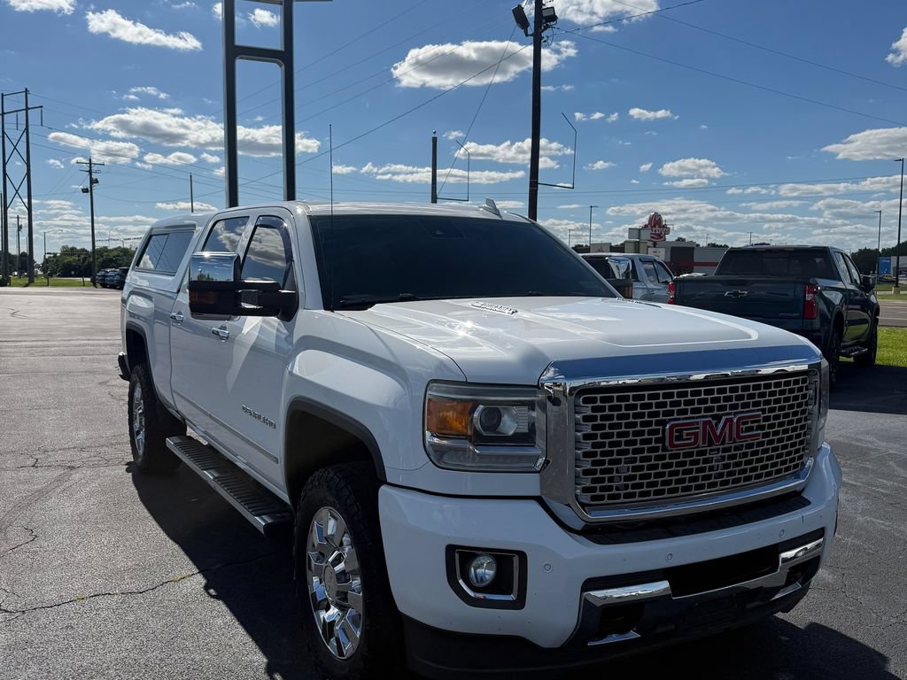 Used 2016 GMC Sierra 2500 Denali w/ Duramax Plus Package AWD/4WD image 39