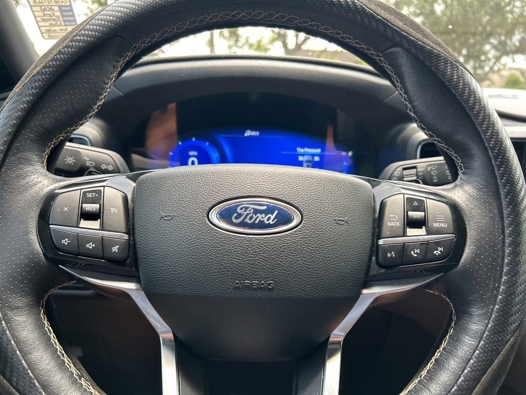 Used 2023 Ford Explorer ST AWD/4WD image 17