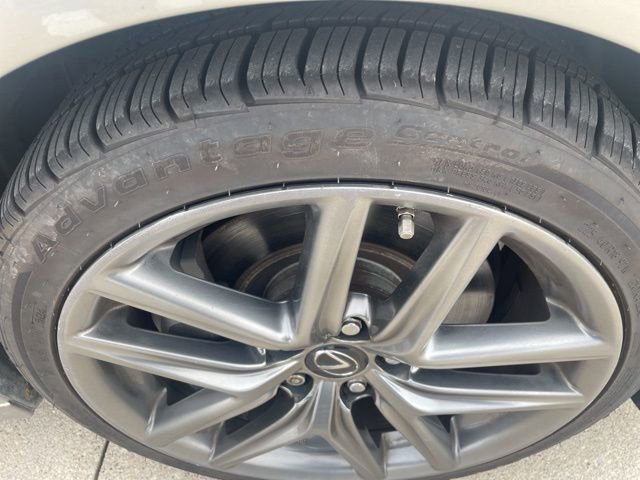 Used 2016 Lexus IS 300 AWD w/ F Sport Package image 18