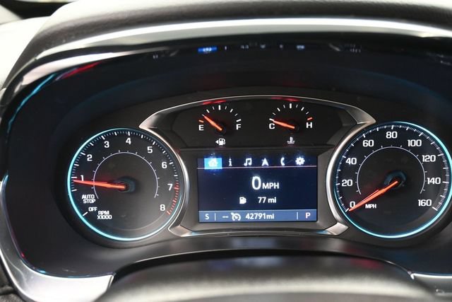 Used 2023 Chevrolet Traverse LT FWD image 3