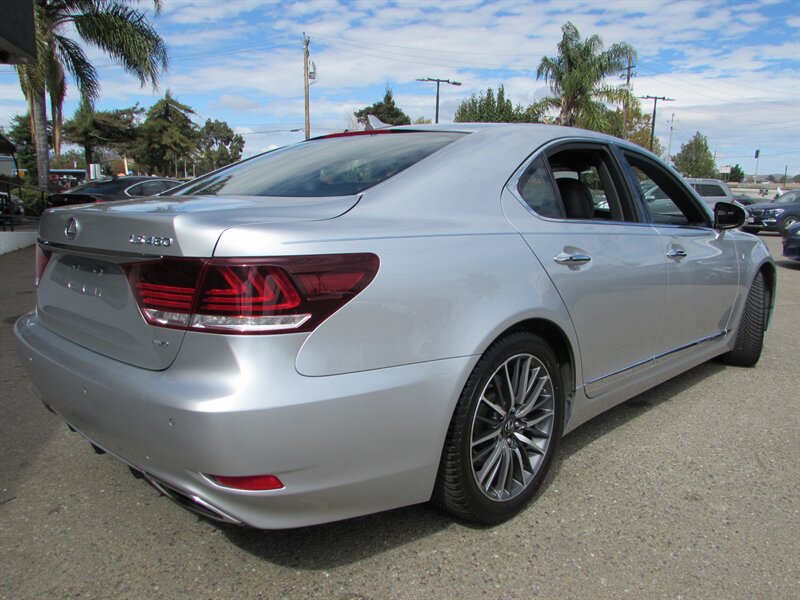 Used 2013 Lexus LS 460 AWD w/ F-Sport Pkg image 7