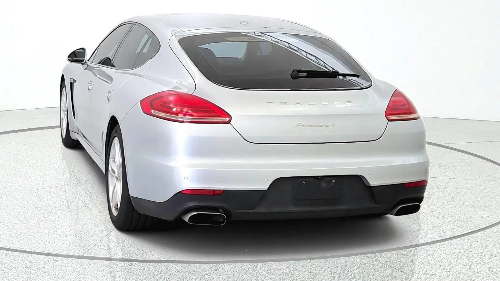 Used 2015 Porsche Panamera 4 AWD/4WD image 7
