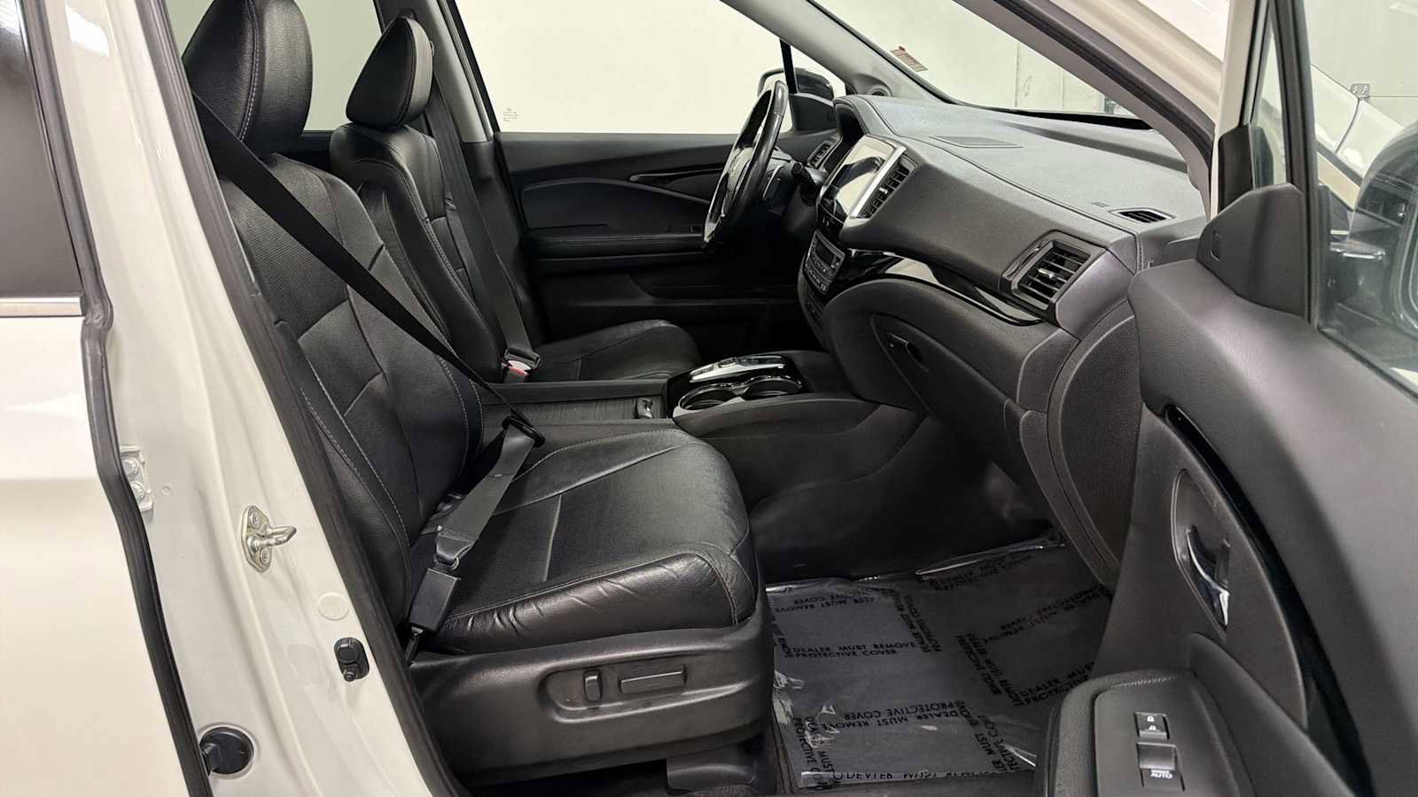 Used 2017 Honda Pilot Elite image 31