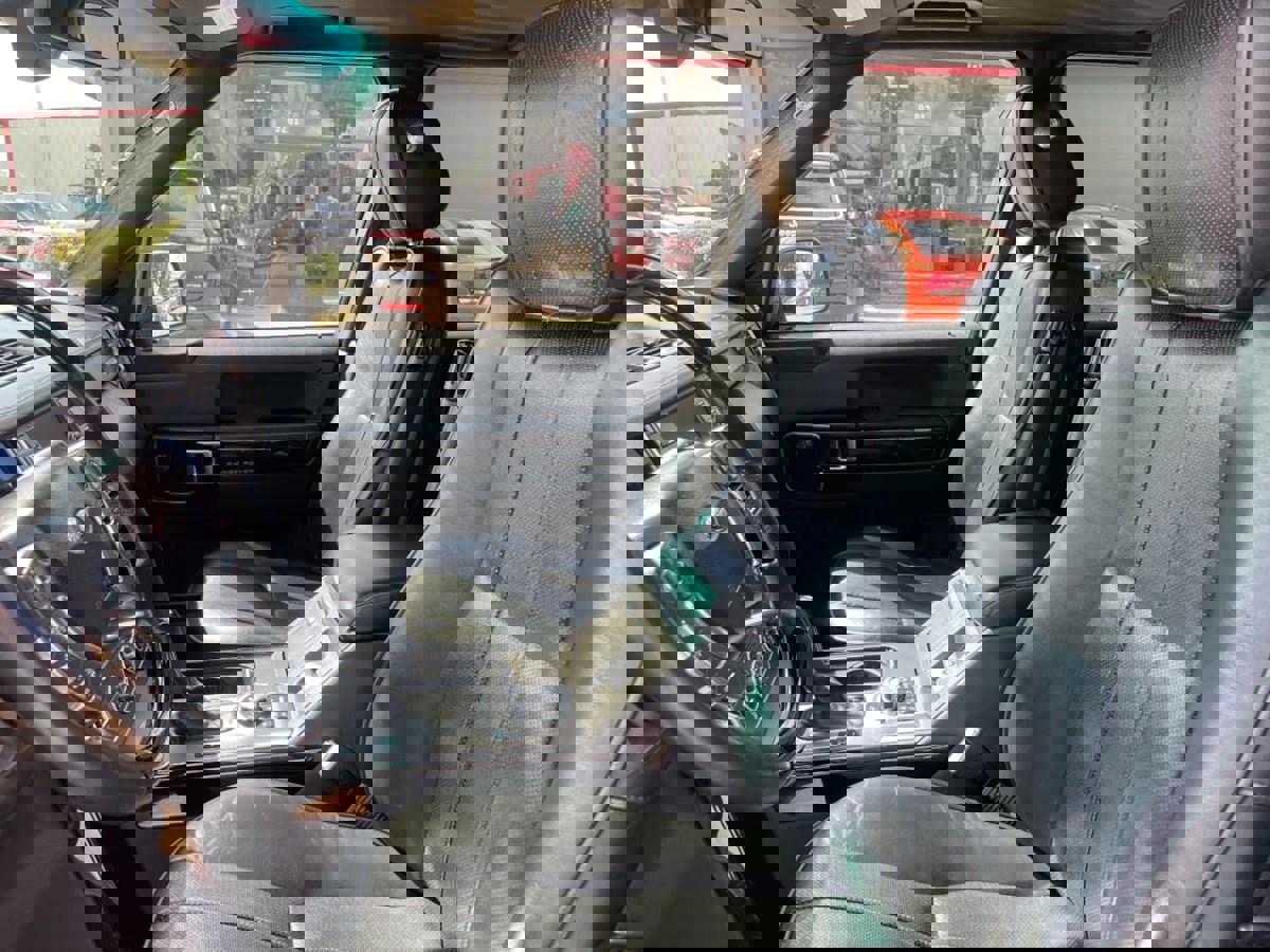 Used 2012 Land Rover Range Rover Supercharged image 23