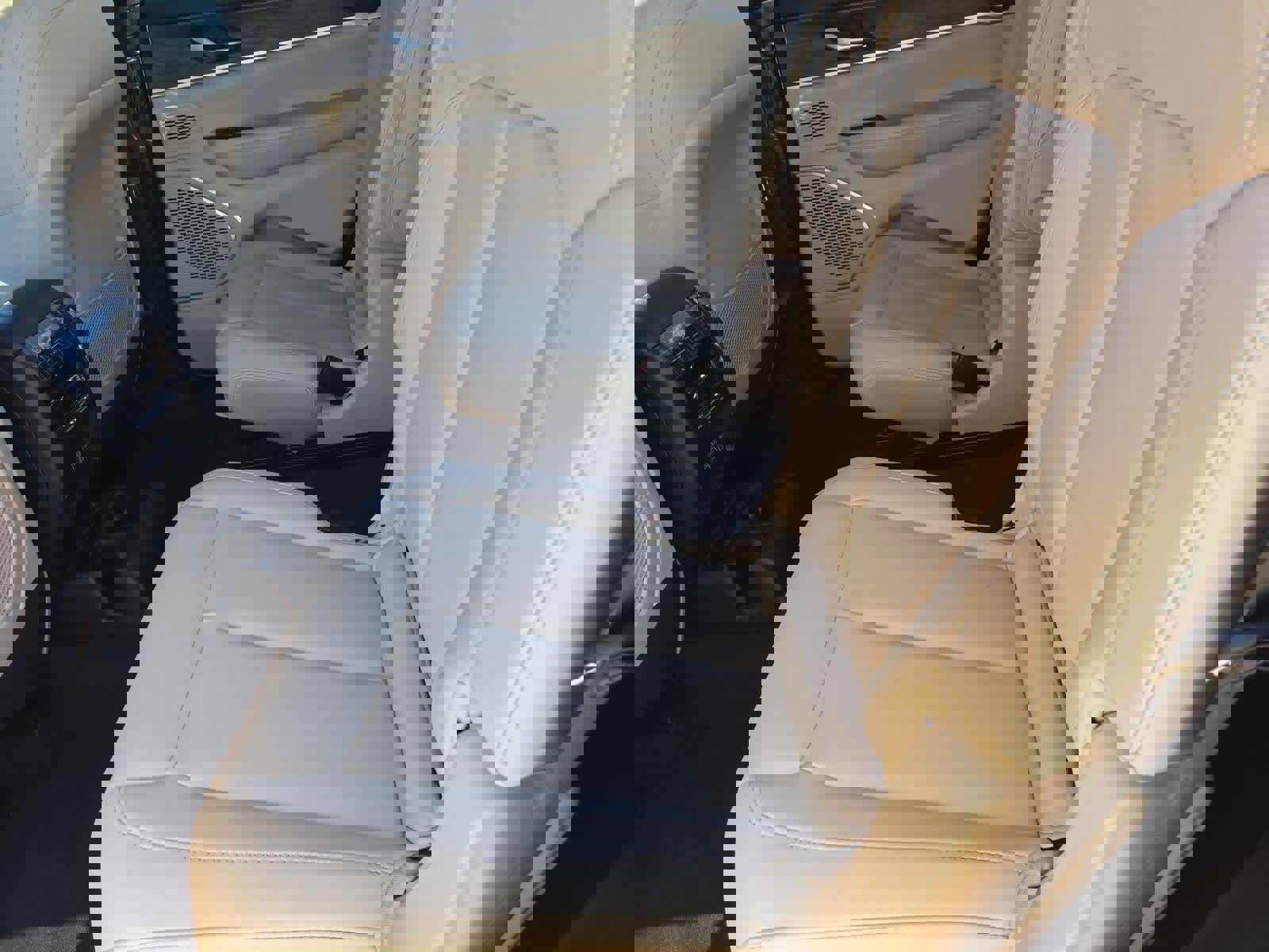 Used 2023 Jeep Grand Cherokee L Limited image 19