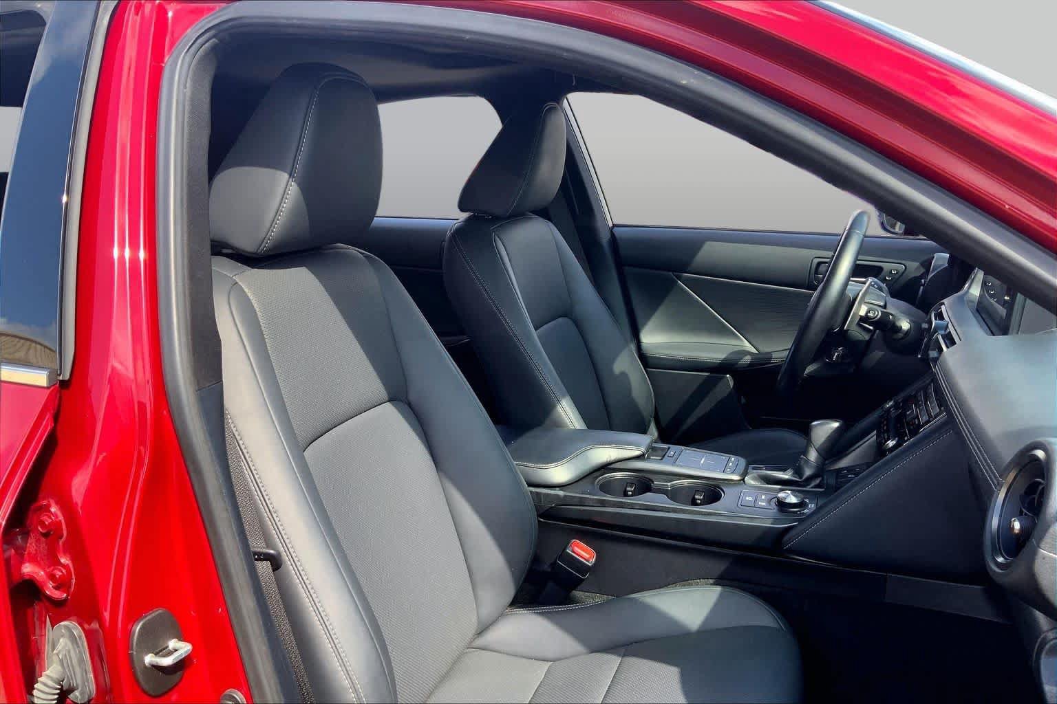 Used 2023 Lexus IS 300 AWD w/ Premium Package image 9