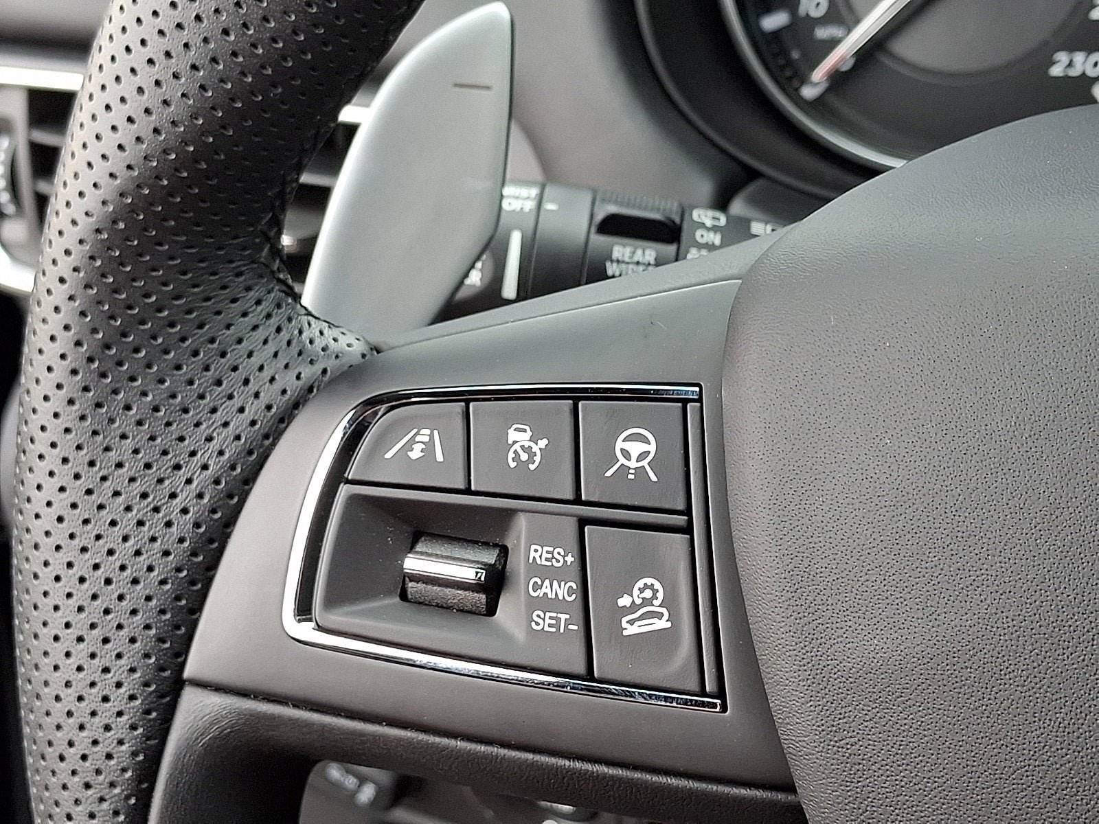 Used 2024 Maserati Levante Trofeo AWD/4WD image 24