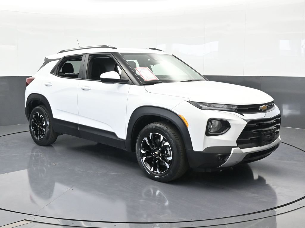 Used 2022 Chevrolet TrailBlazer LT w/ Driver Confidence Package image 8
