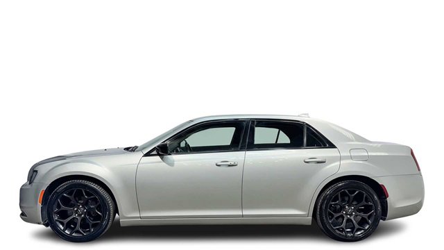 Used 2019 Chrysler 300 Touring w/ Sport Appearance Package image 1