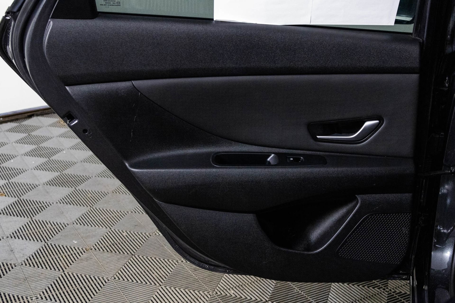 Used 2022 Hyundai Elantra SEL w/ Convenience + Premium Package FWD image 35