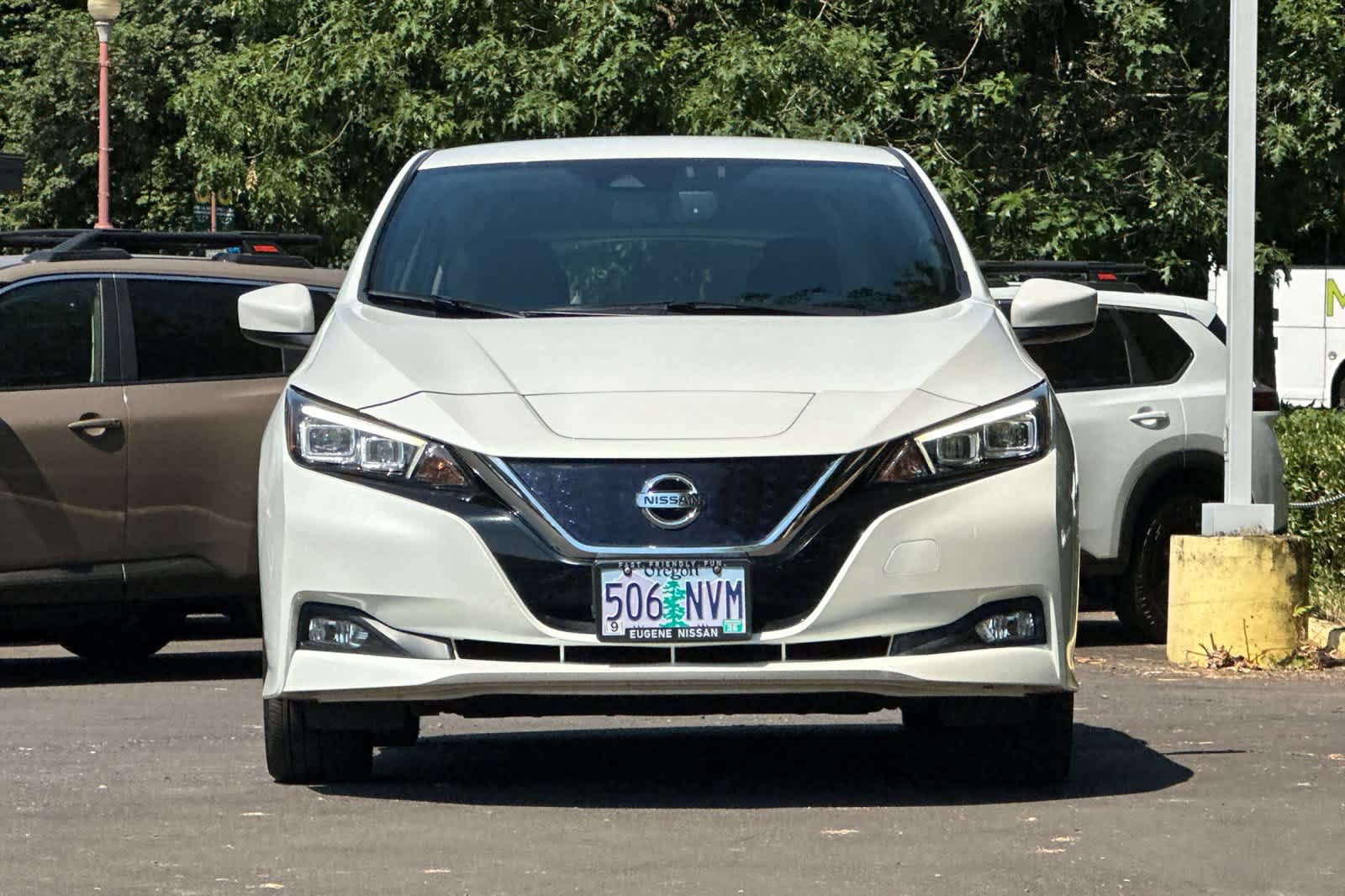 Used 2018 Nissan Leaf SV w/ SV Technology Package FWD image 10