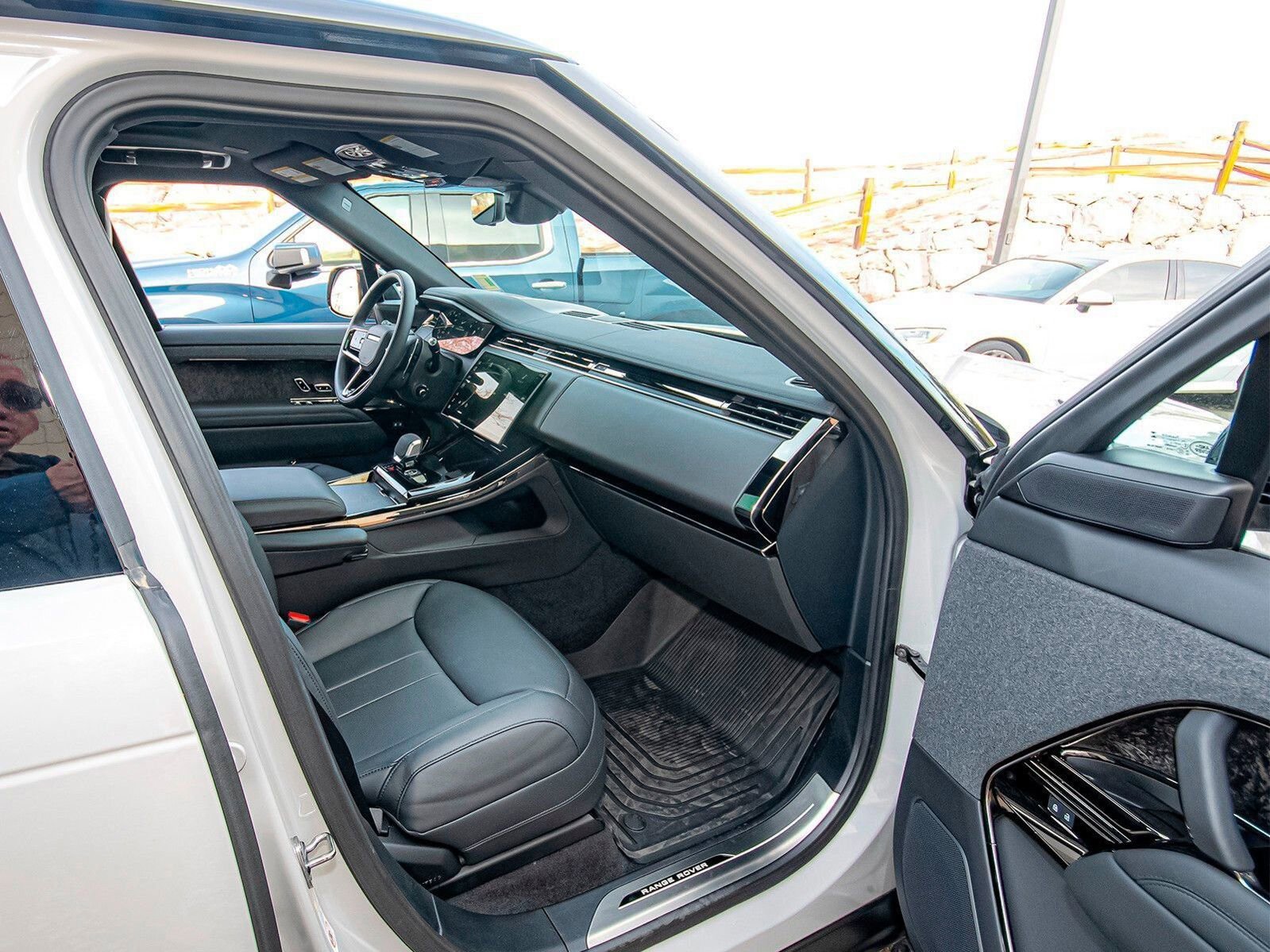 New 2025 Land Rover Range Rover Sport Dynamic SE image 41