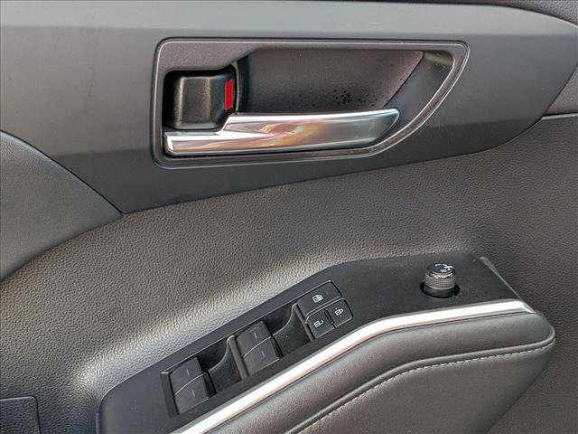 Used 2021 Toyota Highlander XSE image 4