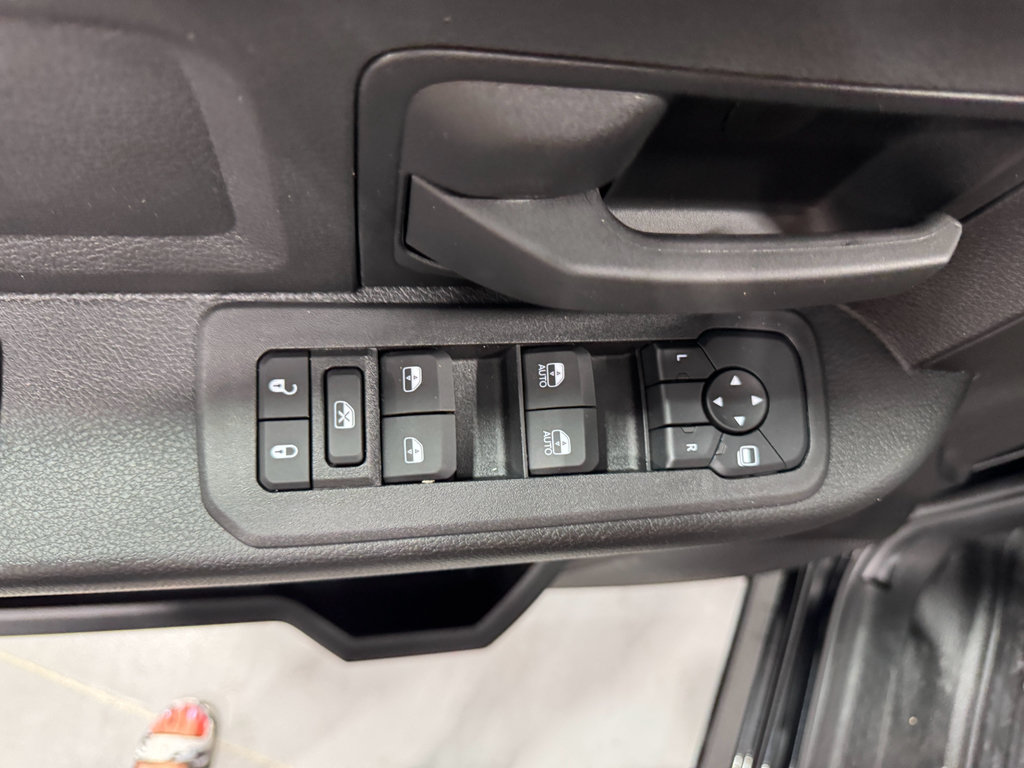 New 2025 RAM 4500 Tradesman AWD/4WD image 22