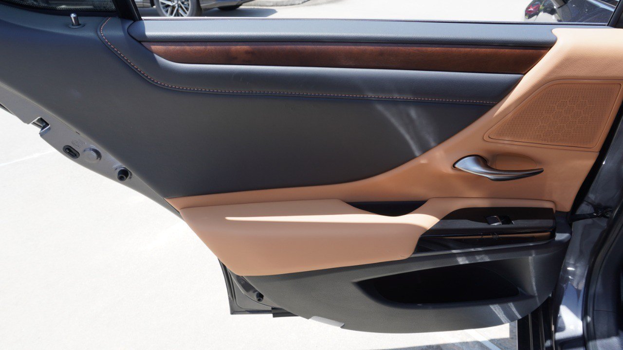 Certified 2024 Lexus ES 350 w/ Premium Package FWD image 35