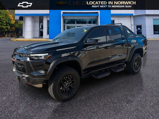 Certified 2025 Chevrolet Colorado ZR2 w/ Midnight Edition AWD/4WD image 1