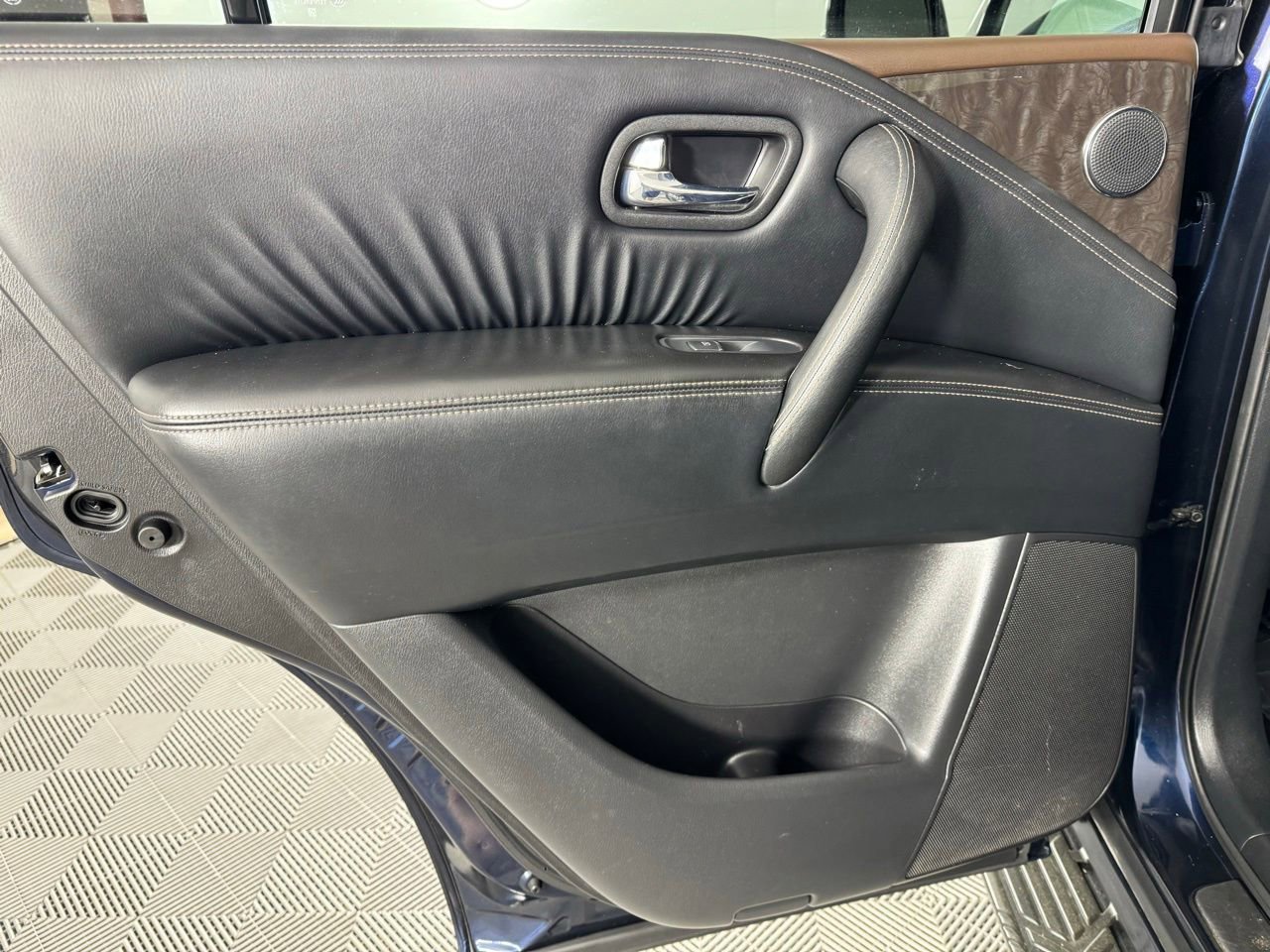 Used 2023 Nissan Armada Platinum w/ Captain's Chairs Package image 25