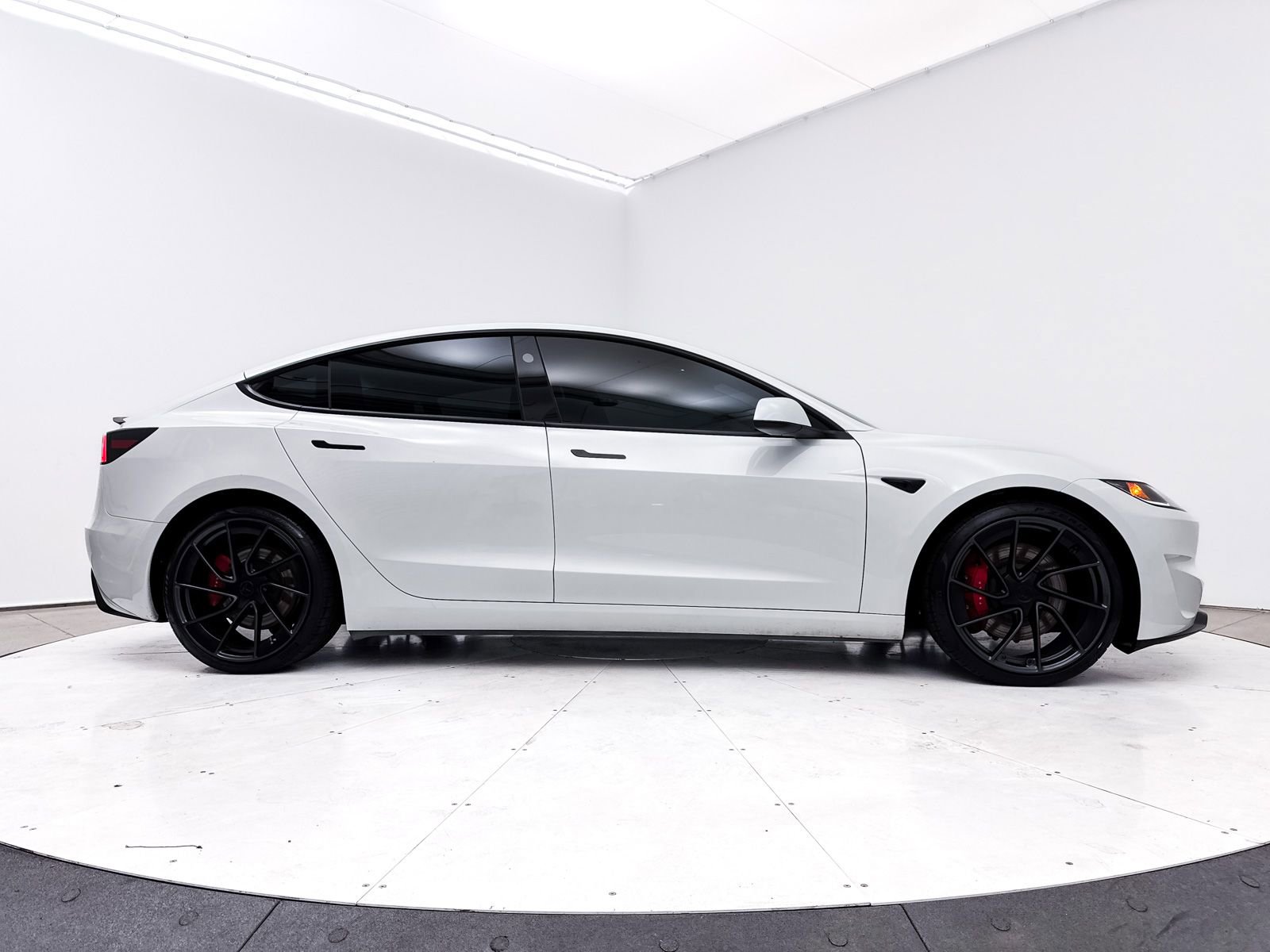 Used 2024 Tesla Model 3 Performance image 39