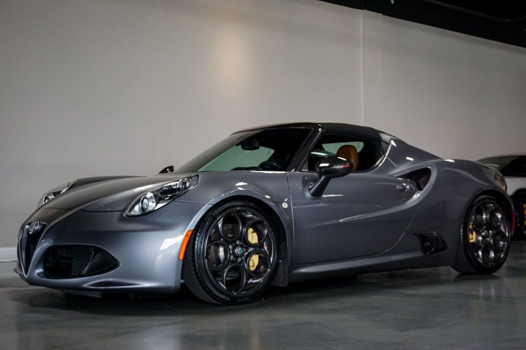 Used 2020 Alfa Romeo 4C Spider w/ Bright Package RWD image 3