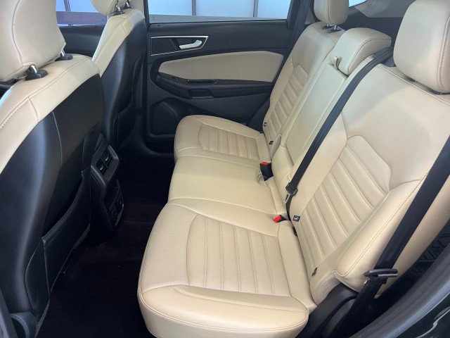 Used 2015 Ford Edge SEL w/ Equipment Group 201A image 34