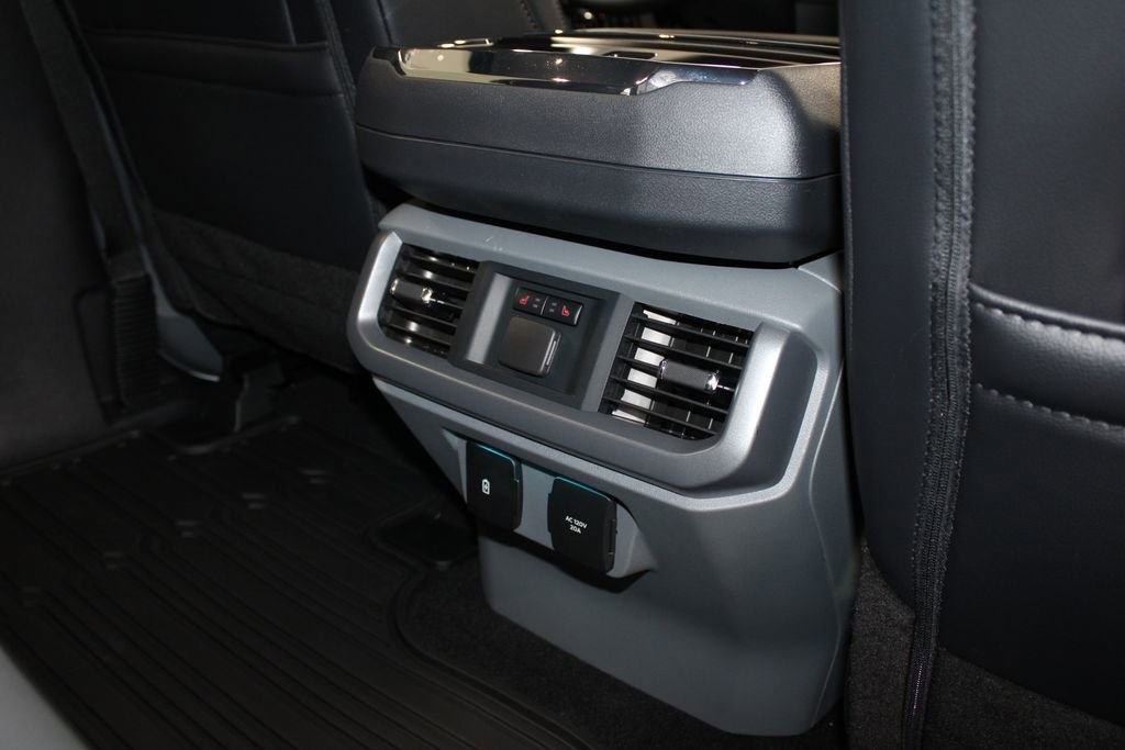 New 2025 Ford F150 Lariat w/ Equipment Group 502A High image 34