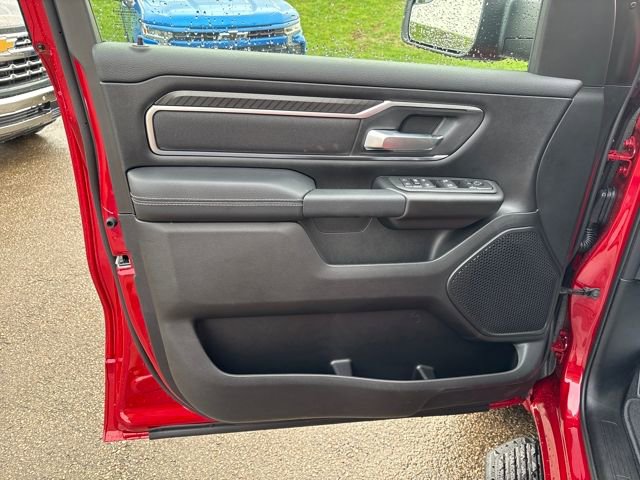 New 2026 RAM 1500 4x4 Crew Cab image 7